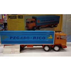 Camion Pegaso Rico Plastica e Metallo Radiocomandato Ref 120 Vintage Non testato