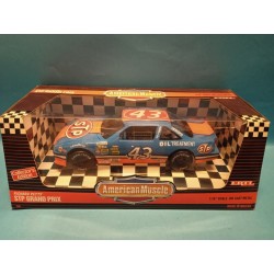 STP Grand Prix Die Cast Model 1/18 American Muscle Ertl