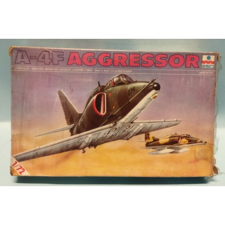 A-4F Aggressor - Plastic Model Kit - Esci - 1/72 Vintage Production VG