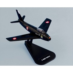 F-86F Sabre Lancieri Neri - Military Airplane - Die-Cast Metal 1/100 Italeri