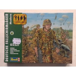 Modern German Paratroopers - Revell art.02521 - Plastic figures 1/72 Soldatini