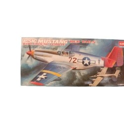 P51C Mustang Red Tail - Plastic Model Kit 1/72 - Academy - cod.2225