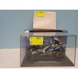 Honda RC211V Team Movistar 2005 Die Cast Model Scala 1/24 M.Melandri Bike IXO