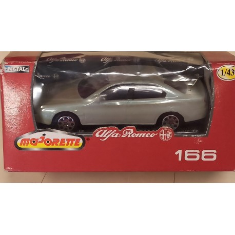 Alfa Romeo 166 Bianca  Die Cast Model 1/43 Majorette 