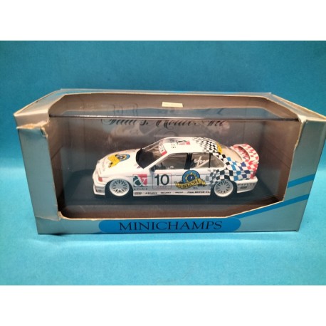 BMW 318 is/4 Japan TCC Die Cast Model 1/43 Art430942410 Minichamps