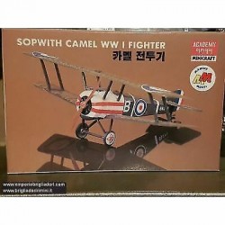 SOPWITH CAMEL WW I FIGHTER - Plastic Model Kit 1/72 Academy