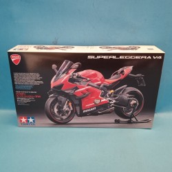 Ducati superleggera V4 Plastic Model Kit Scala 1 /12  Art 140 Tamiya