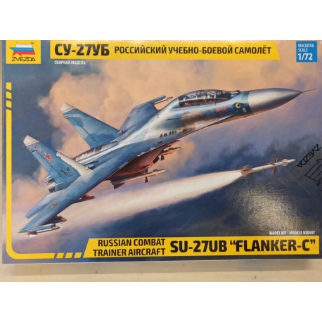 Su27 UB Russian Combat Trainer Aircraft Plastic Model Kit Scala 1/72  Zvezda