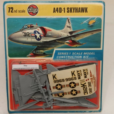 A4-D1 Skyhawk US Navy Airplane Series 1 Plastic Model Kit Scala 1/72 Airfix