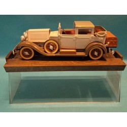 RIO Isotta Fraschini 8A cod.68  Modello DIE CAST 1/43 ITALIA (box non originale)